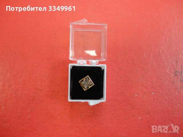 Позлатена брошка знак с камъни , снимка 5 - Други - 51376417