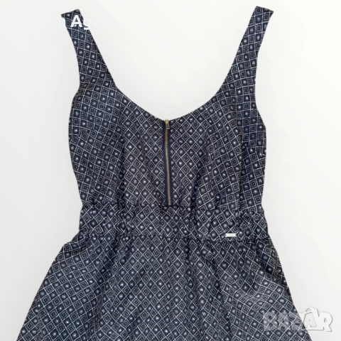 Дамска рокля Guess, снимка 3 - Рокли - 52425834