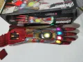 Avengers Marvel Legends Series Iron Man Nano Gauntlet Артикулиран електронен юмрук със светлини, снимка 16