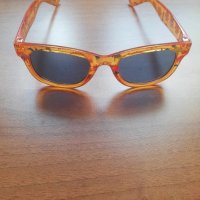 Слънчеви очила , снимка 2 - Слънчеви и диоптрични очила - 43949672
