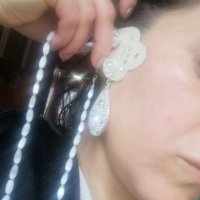 🆕 НОВИ Бели перлени обеци с винтчета, снимка 9 - Обеци - 39952511