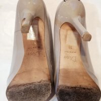Обувки Christian Dior, снимка 2 - Дамски обувки на ток - 43172211