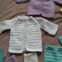 Ръчно плетени дрешки за новородено, снимка 2 - Комплекти за бебе - 36646430