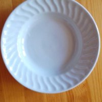 Порцеланови чинии - използвани и нови, снимка 6 - Чинии - 37285613