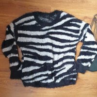 Дамска пухена блуза размер L, снимка 1 - Блузи с дълъг ръкав и пуловери - 35277002