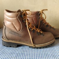 обувки от естествена кожа MEINDL, снимка 1 - Дамски боти - 32585851