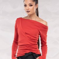 Блуза "Red Twist" от рипс, снимка 1 - Блузи с дълъг ръкав и пуловери - 27301962