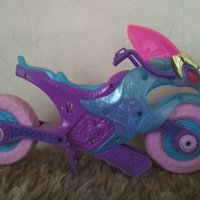 Кукла Му Little Pony Екуестрия и мотор на Hasbro, снимка 5 - Кукли - 43355810