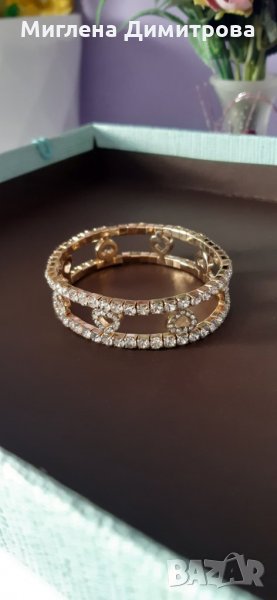 Гривна, снимка 1