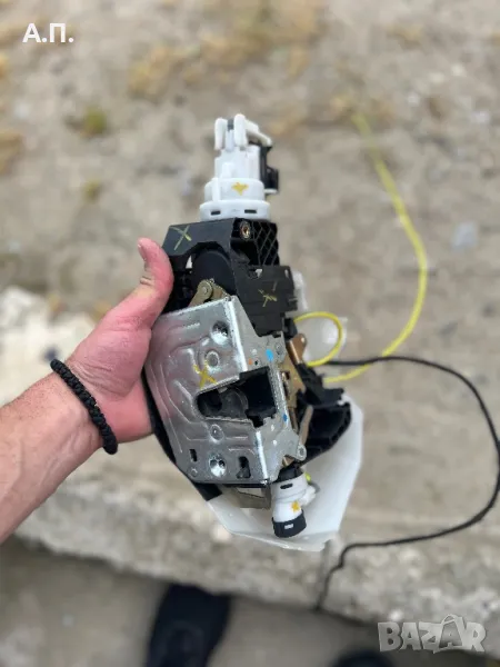 Вакумна брава w220 , снимка 1