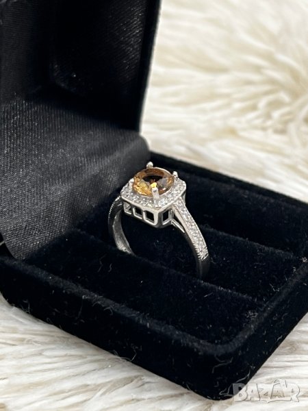 Сребърен пръстен с жълт камък, снимка 1