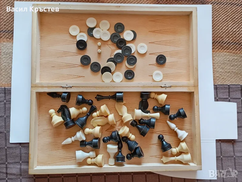 Ретро Шах-Табла, Комплект големи бакелитени фигури, Други за попълнение, - кокалени зарчета, снимка 1