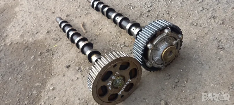 Разпределителни валове Renault Laguna II 1.8 бензин, снимка 1