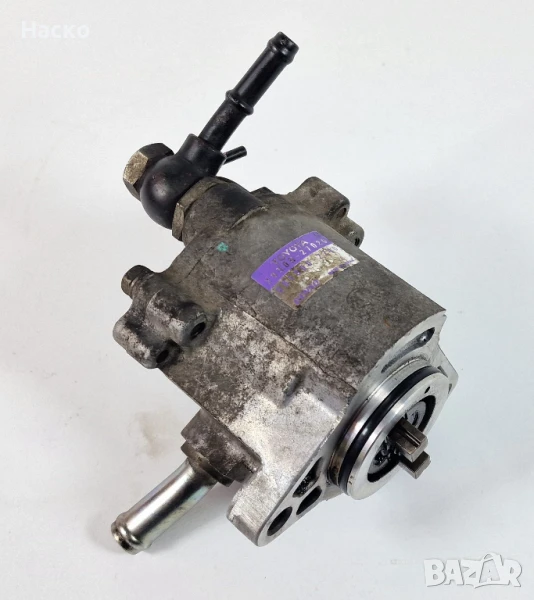Вакуум Помпа Тойота Рав4 Корола Версо Авенсис 2.0 D4D Toyota Rav4 Corolla Verso Avensis 29300-27020, снимка 1