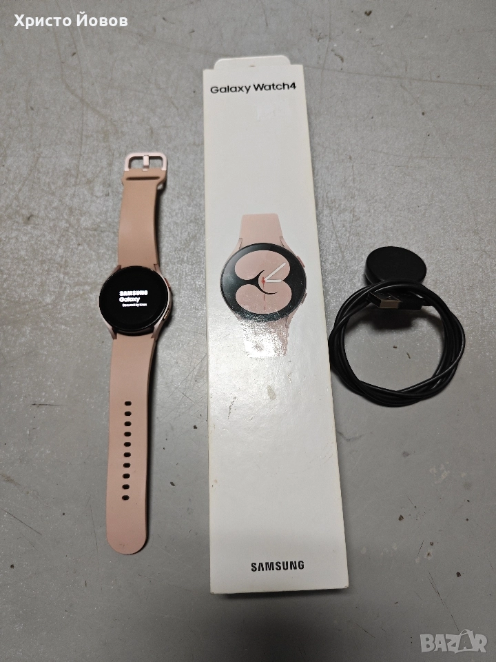Часовник Samsung Watch 4, снимка 1