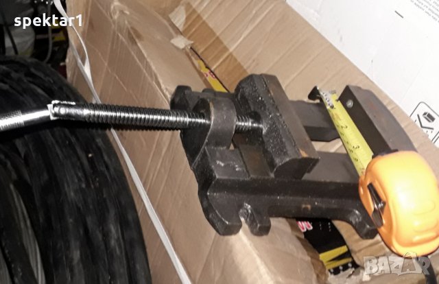 Метално менгеме за настолна бормашина