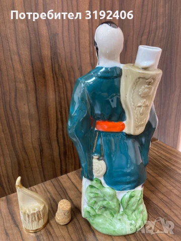 Порцеланова фигура бутилка за алкохол, отлично състояние, снимка 7 - Антикварни и старинни предмети - 50648830