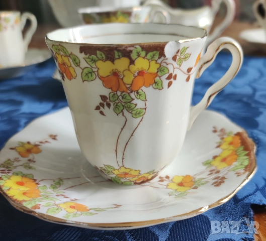 Комплект за кафе Adderloy, снимка 3 - Сервизи - 51454461