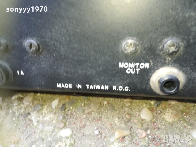 MONARCH-ГОЛЯМ ПУЛТ С ИНДИКАТОРИ-FRANCE 2311211919, снимка 10 - Ресийвъри, усилватели, смесителни пултове - 34905346