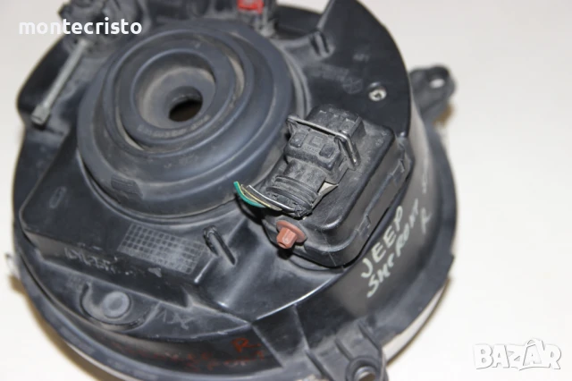 Десен фар Jeep Cherokee KJ Liberty (2001-2008г.) електрически Джип Чероки, снимка 5 - Части - 50744005