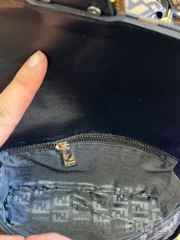 чанти FENDİ Baguette Mini , снимка 5 - Чанти - 50673579