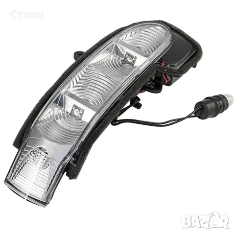 Мигачи за мерцедес w211 w203 mercedes w211 w203, снимка 3 - Части - 50062573