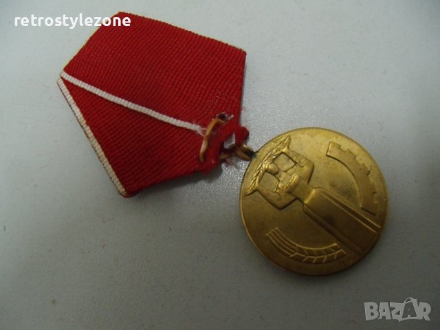 № 7320 стар нагръден знак - 25 години народна власт   - соц. период / България /  - заб. счупено ухо, снимка 6 - Антикварни и старинни предмети - 43533293