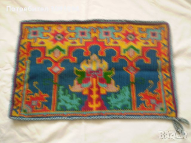 19ти век Ръчно плетена Възглавница многоцветни вълнени конци, снимка 2 - Антикварни и старинни предмети - 39496037