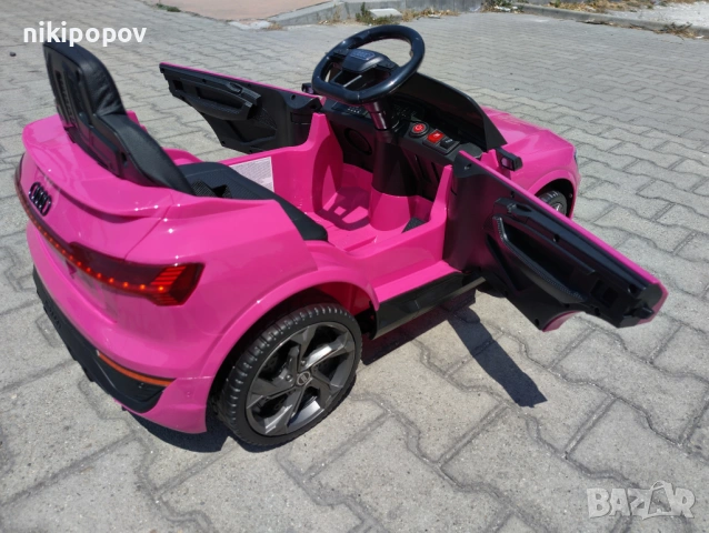 AUDI Акумулаторен джип Audi SQ8 e-tron мет. розов, снимка 9 - Детски велосипеди, триколки и коли - 53569231