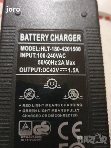 Електрическо зарядно, за електрически скутери и ховърборди, 42V 1.5A, черен, снимка 2 - Друга електроника - 51712001