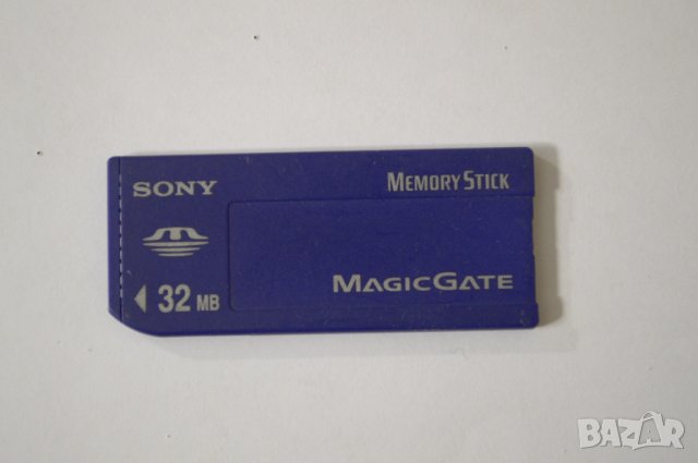 Memory stick карта памет 32MB, снимка 1 - Чанти, стативи, аксесоари - 43542820