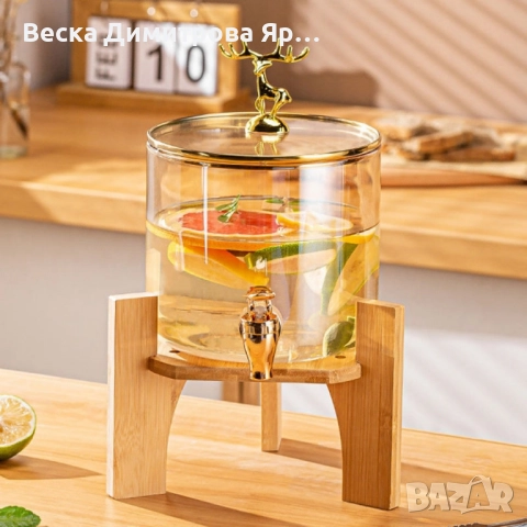 Голям диспенсър за напитки 8L с дървена стойка и златист кран, снимка 3 - Други стоки за дома - 51821396