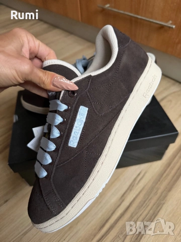 Оригинални нови кожени маратонки Reebok x SNEEZE! 44 н, снимка 4 - Кецове - 52179924