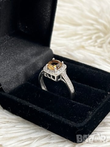 Сребърен пръстен с жълт камък, снимка 1 - Пръстени - 43953698