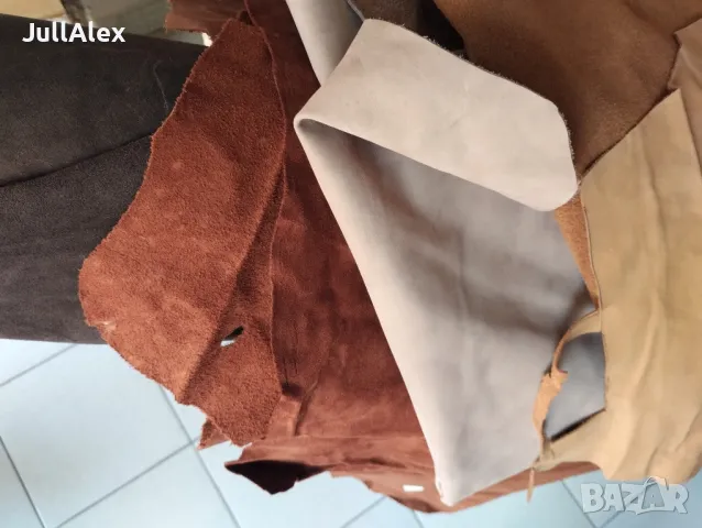 Естествена кожа/ велур- цели парчета. Най- светлото е продадено., снимка 4 - Чанти - 48078682