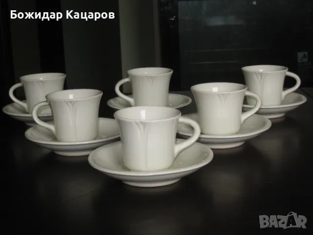 Два сервиза за кафе. Цена-15 лева, за брой. Пращампо Еконт.
