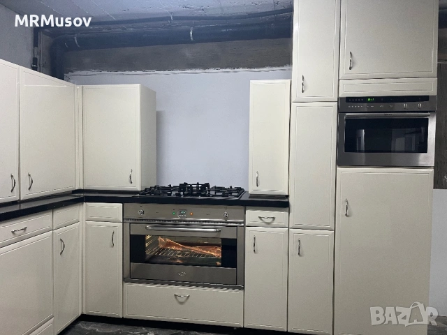 П образна кухня с уреди, снимка 2 - Печки, фурни - 53452187