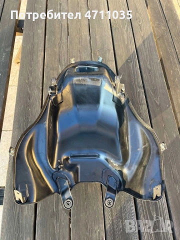 Резервоар Дукати Монстер 937 2021-2025, снимка 4 - Гуми и джанти - 53163983