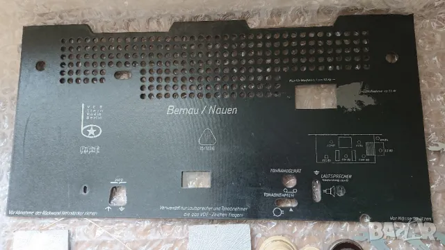 Заден и долен капак, копчета, бутони за лампово радио. , снимка 2 - Други - 49037702