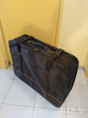 Голям куфар с колелца 77 см., снимка 2 - Куфари - 53380134