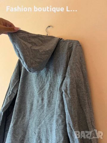 Сив дамски суитшърт с качулка и джобове L размер 100% памук на марката PlayBoy 🩶, снимка 5 - Суичъри - 52210731