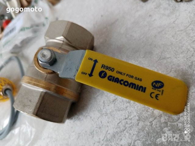 кран 1 1/4“ Кран сферичен за газ, GIACOMINI R950, снимка 2 - Други машини и части - 43256410