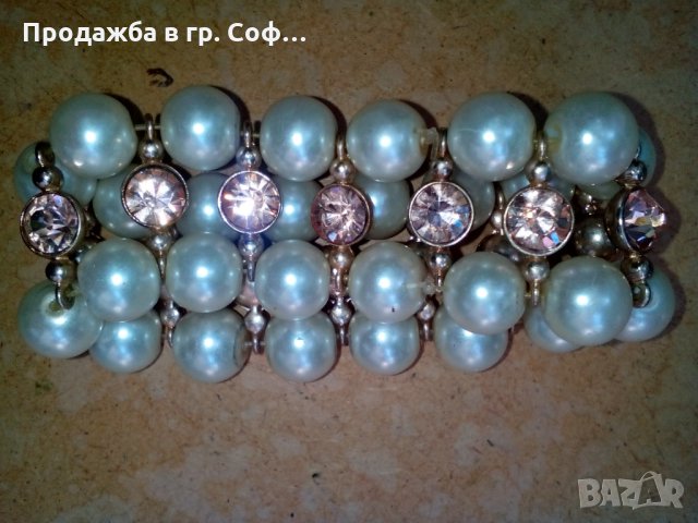 Гривна с перли, снимка 1 - Гривни - 29074379