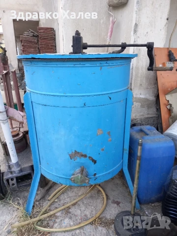 Продавам центрофуга , снимка 2 - За пчели - 50786297