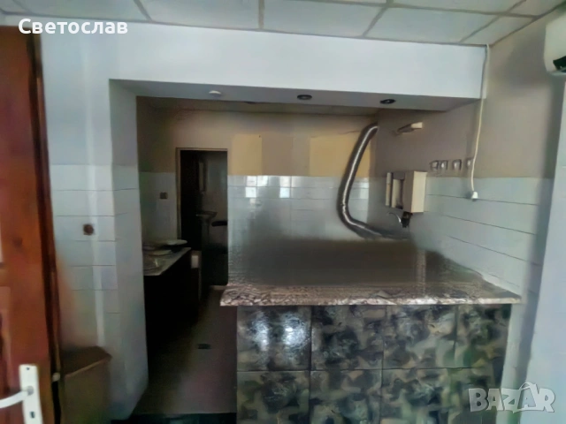 Собственик ПРОДАВА 4 етажна къща с двор и гараж в ПРОВАДИЯ център, снимка 10 - Къщи - 53136472