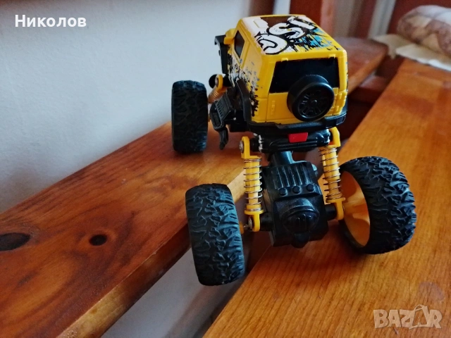 Джип  Само-движещ "3метра" "5€" нов!+Доставка!, снимка 4 - Коли, камиони, мотори, писти - 53295497