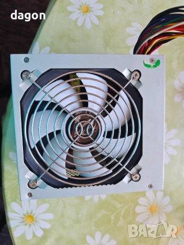 Компютърно захранване 350W Delux ATX-350W P4 Switching Power Supply 120mm FAN, снимка 3 - Захранвания и кутии - 53401614