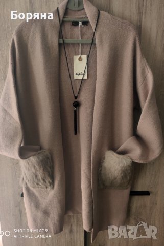 Нова бутикова жилетка камел с косъм от заек, снимка 2 - Жилетки - 43242542