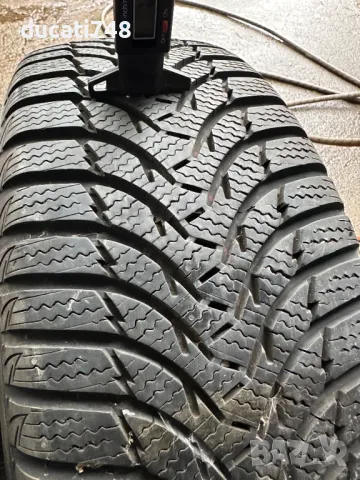 2бр. зимни гуми 215/65/15 Kumho Winter Craft WP51