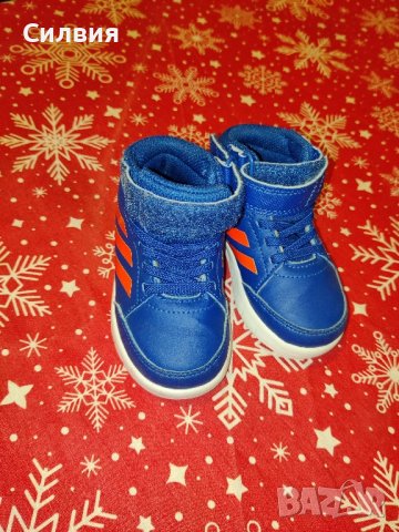 Адидас маратонки 21 номер , снимка 2 - Детски маратонки - 43689087